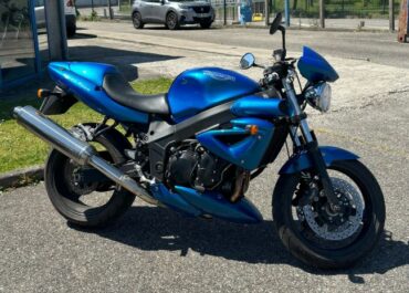 triumph speed four droit